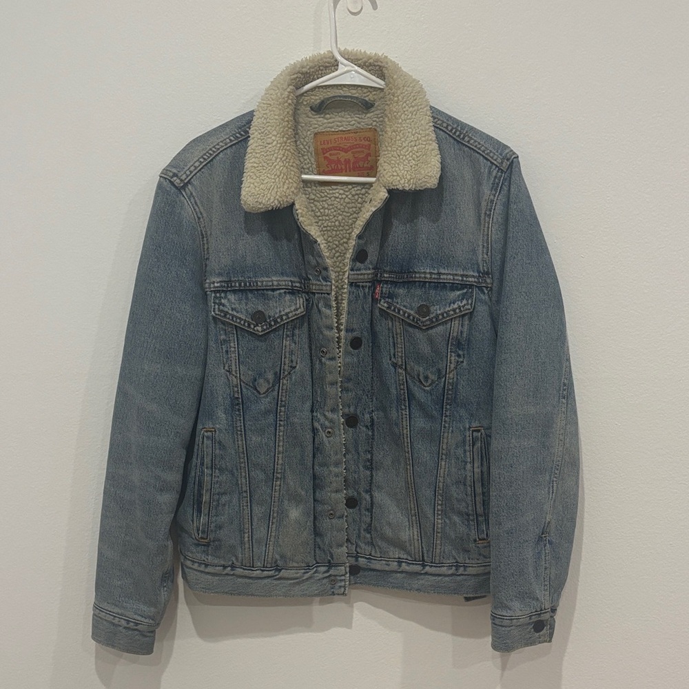 Levi's Denim Jacket with Cream Sherpa Collar
